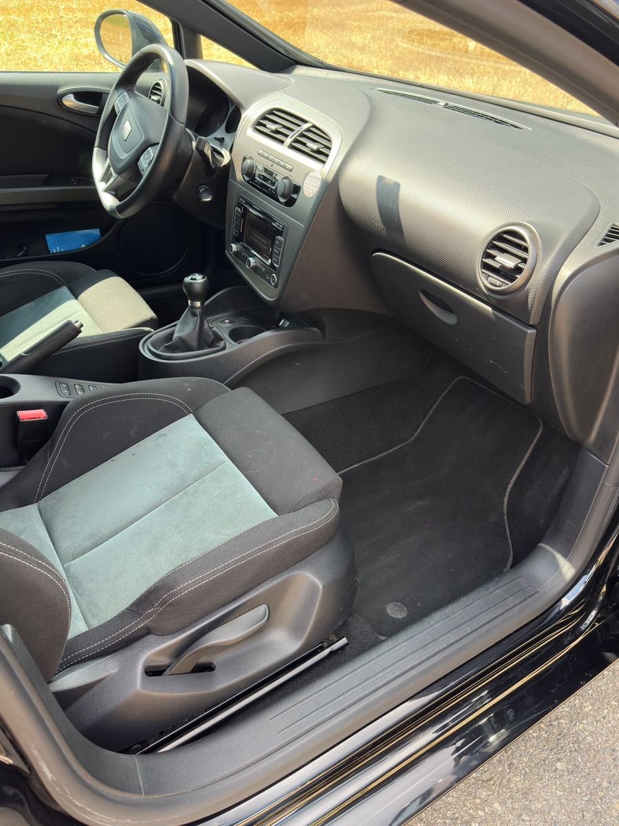 Seat Automobili: Seat Leon Cupra 2.0 R - 265 PS  – Usato da Flurlingen venduto da Seatleon1199 5