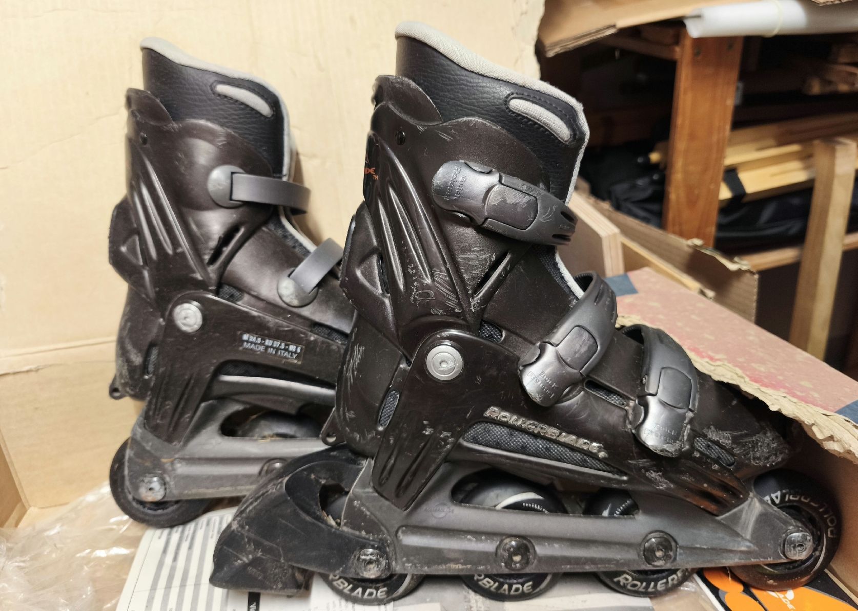 K2 Patins à roul. & inline: Rollerblade Inlineskates Grösse 37.5 inklusive Schutzset – D'occasion à Winterthur par leovale