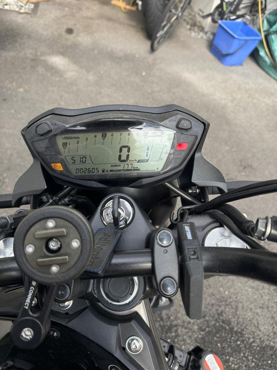 Suzuki Strasse: Suzuki SV 650 zu verkaufen – Gebraucht aus Mauren von Damonti 3