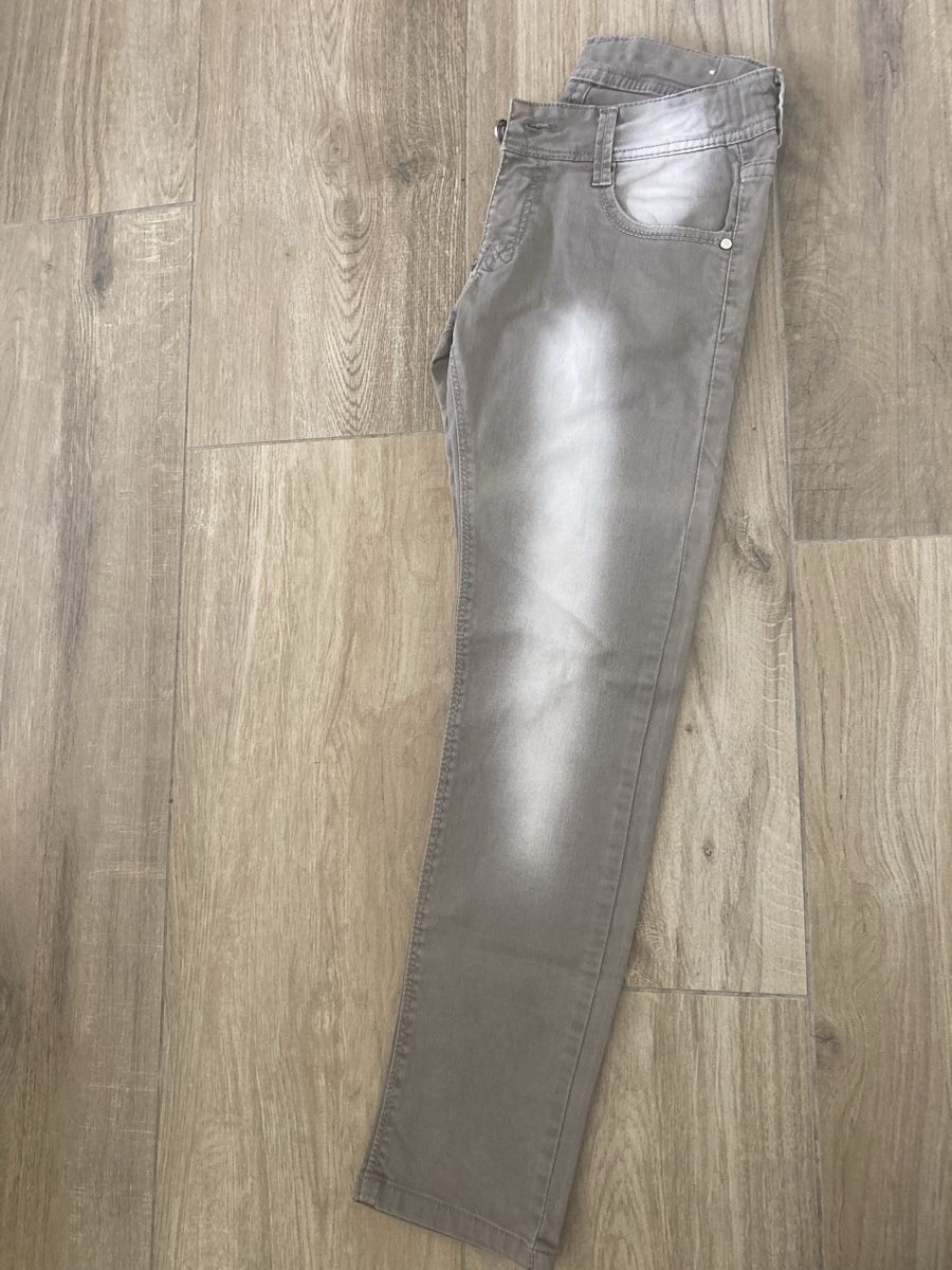 Jeans: Grey Denim Jeans, Size 8, Cotton – Gebraucht aus Ettingen von mis_68gg 3
