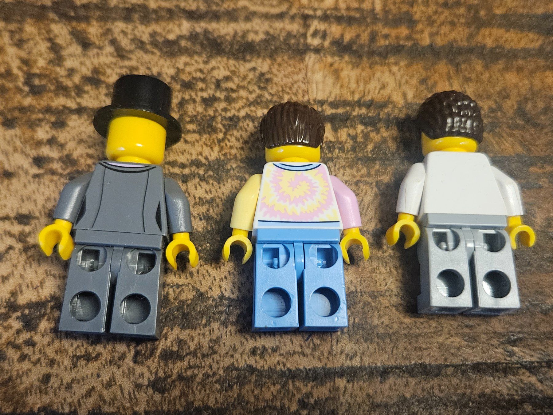 Lego Kit di costruzioni: lego lot de 3 figurines – Usato da Confignon venduto da Ecrofigs 1
