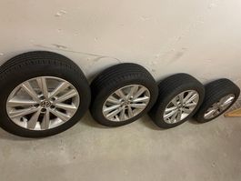 VW Alu Felgen mit Winterreifen Polo Grösse 205/55R16