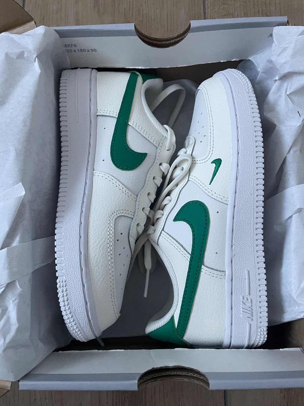 Nike Scarpe per ragazzi: Nike Force 1 Gr. 31.5 NEU! – Nuovo e nell'imballaggio originale da Waltenschwil venduto da hansnine 2