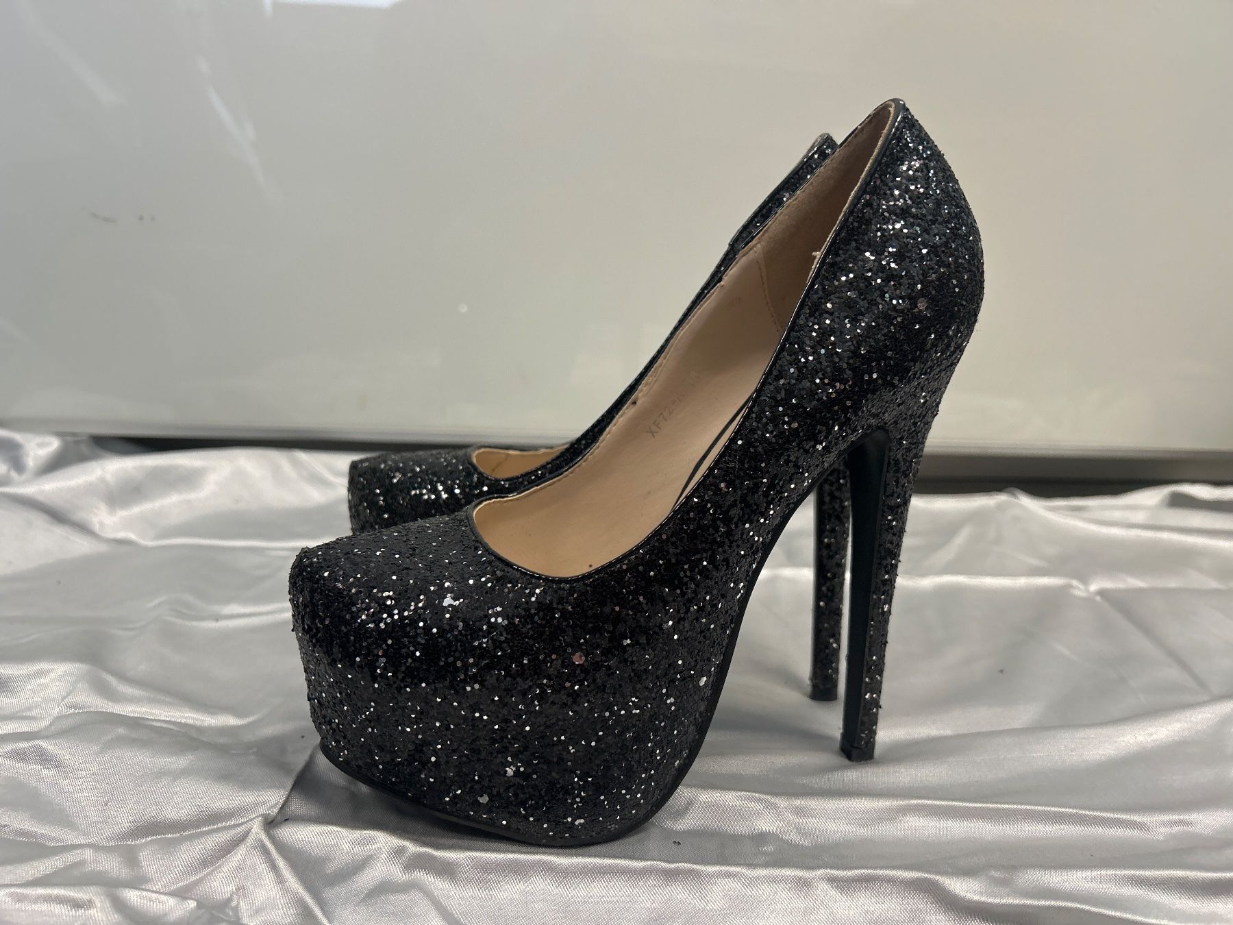 Scarpe da donna: Plateau Pumps Gr 38 Neu – Nuovo e nell'imballaggio originale da Regensdorf venduto da Spyke55 2