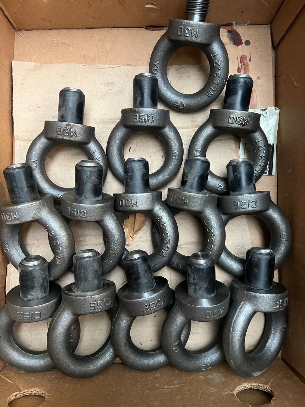 Quincaillerie: Ringschrauben M30 – D'occasion à Bern par Arka297