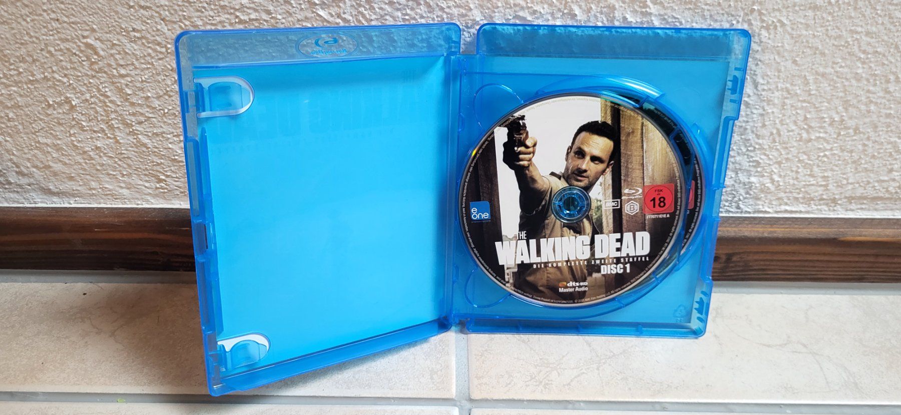 Tutti i DVDs: Blu Ray - The Walking Dead Staffel 2 – Usato da Münsingen venduto da Heroism2010 4