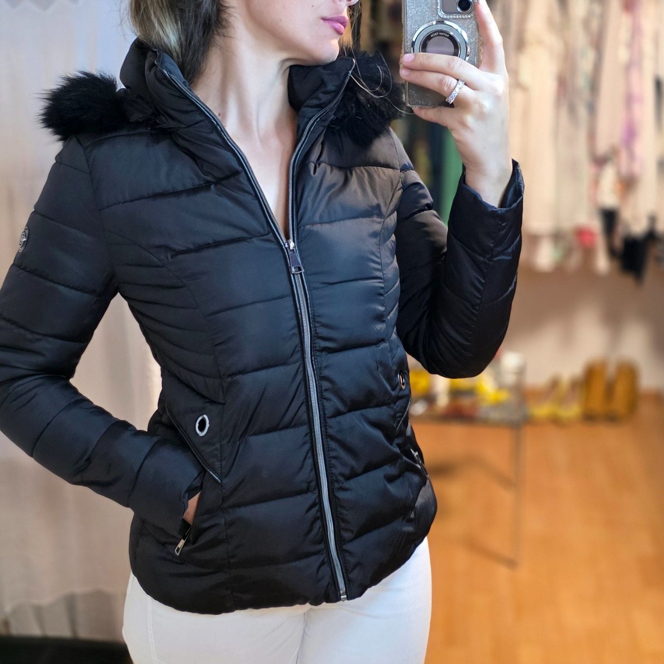 Giacche: Schwarze Winterjacke S/M Top Zustand – Usato da Wald ZH venduto da CapLux 2