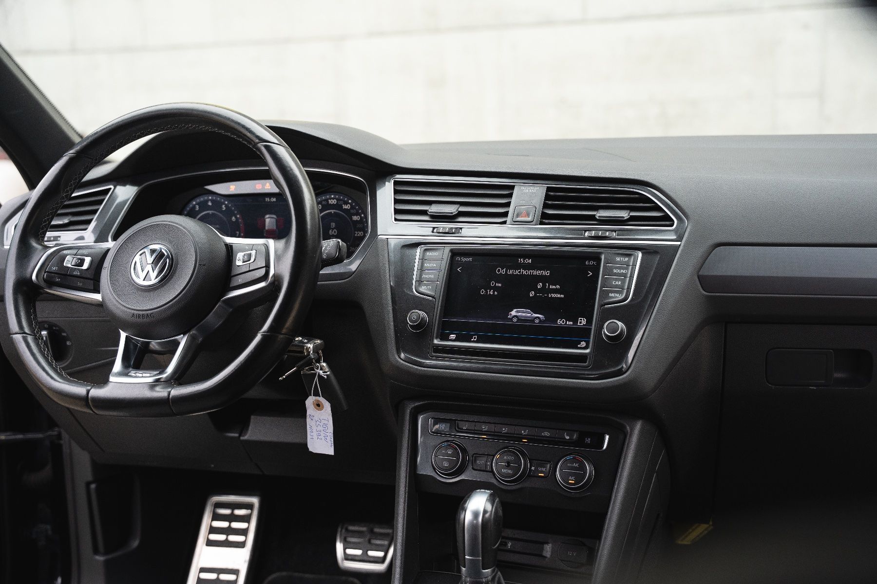 VW Automobili: VW Tiguan 2.0 4m R-Line – Usato da Affeltrangen venduto da AutoZentrumAG 4