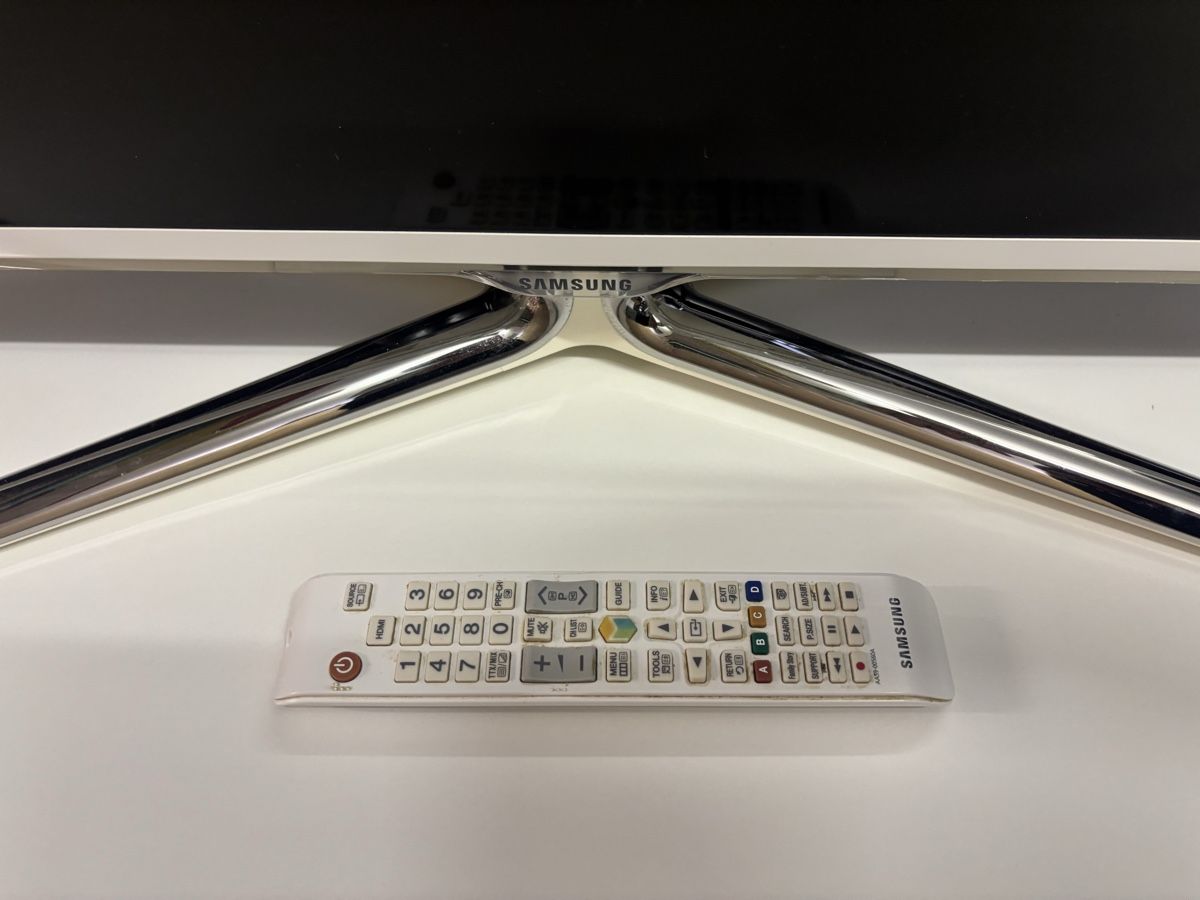 Samsung Televisori: Tv Samsung Smart – Usato da Zug venduto da Deks 1