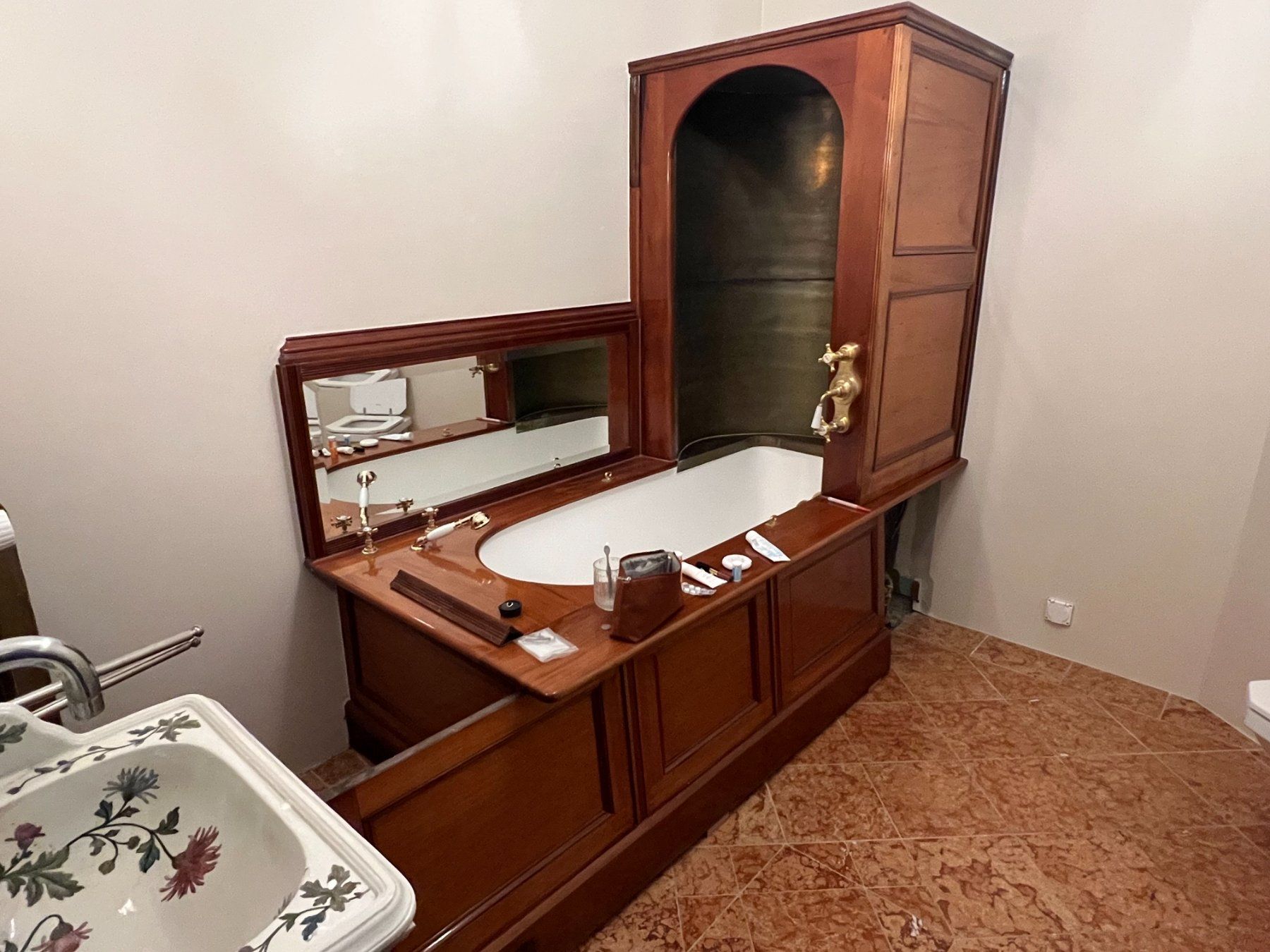 Vasche da bagno: Antike Badewanne – Usato da Basel venduto da 3012ost