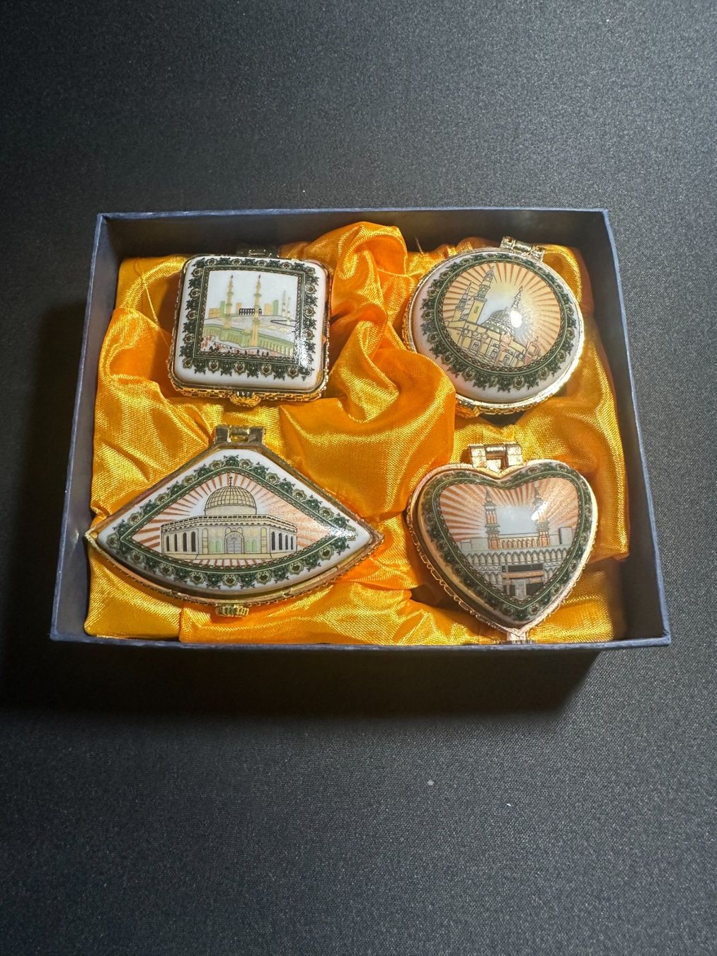 Coffrets à bijoux: Vintage Miniatur Box, Ring Schmuckschatulle – Neuf avec emballage d'origine à Biberist par ShopSoltan