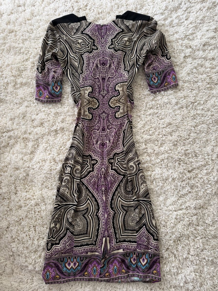 Etro Kleider: Etro dress, silk, size 40 – Gebraucht aus Zollikon von ele_7bmr 1