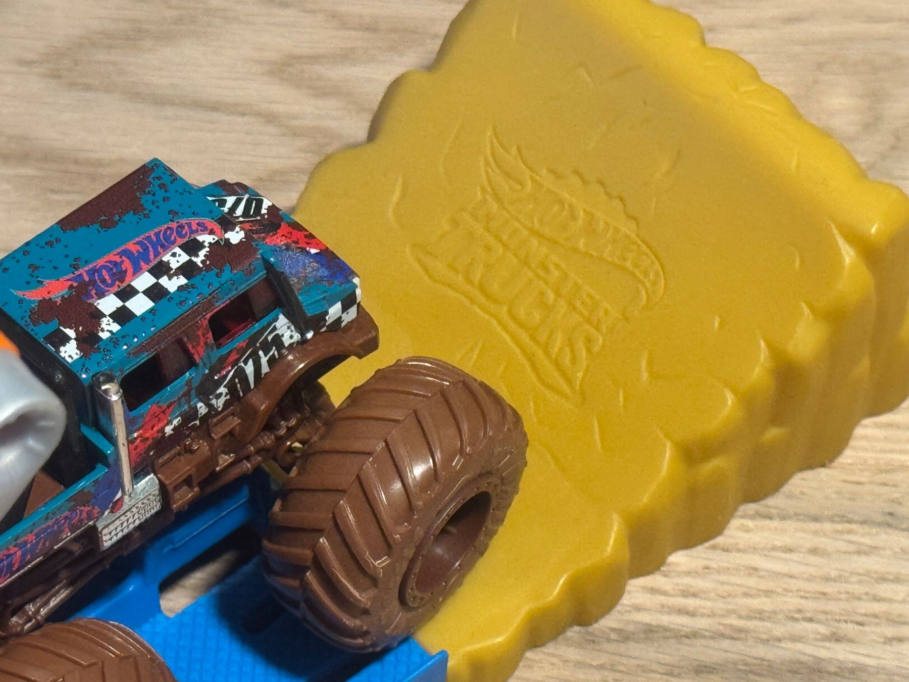Hot Wheels Modellautos: Hot Wheels  diverse Sets – Gebraucht aus Wangen ZH von Sephora21 3