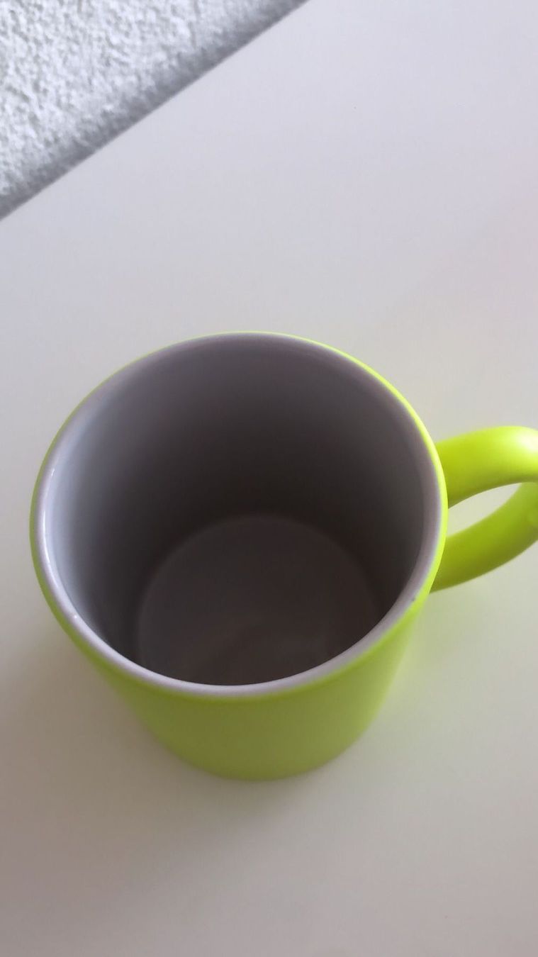 Tazze: Neon Gelb Tasse – Nuovo e nell'imballaggio originale da Biel/Bienne venduto da Bolagol9 1