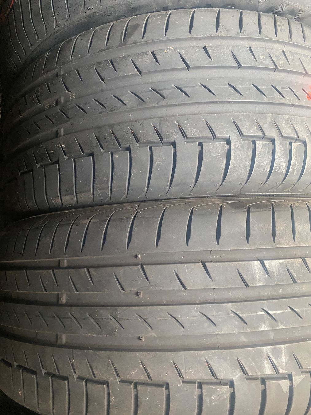 Continental Pneumatici & Ruote complete: 245/45R20 – Usato da Widen venduto da Dinero02