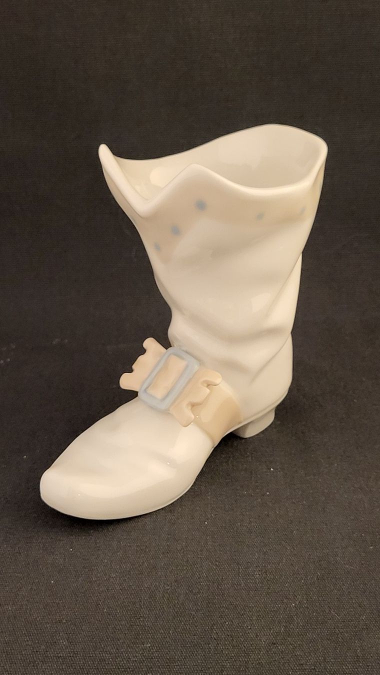 Lladro Figuren: Stiefel-Vase NAO – Gebraucht aus Basel von spinne02