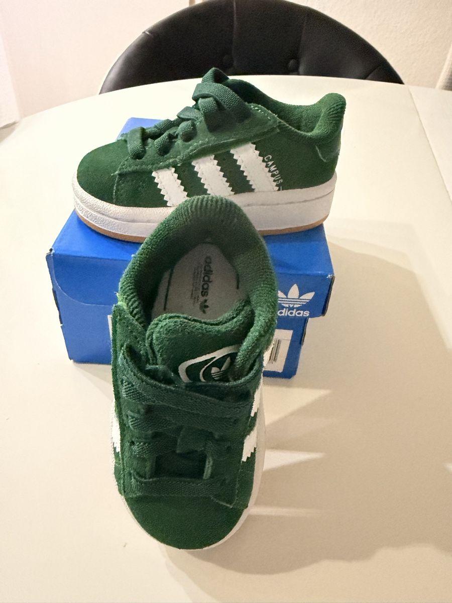 Adidas Scarpe per ragazzi: Adidas gr 20 Neu – Nuovo e nell'imballaggio originale da Zürich venduto da larissa.lara01