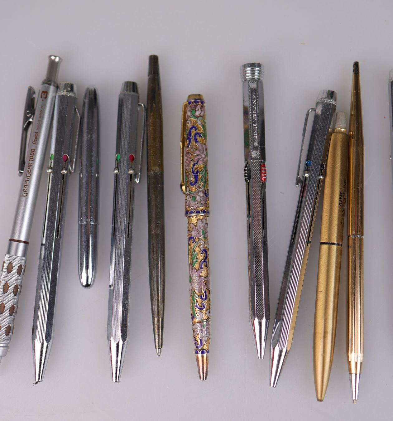 Stylos & Marker: Verschiedene Kugelschreiber – D'occasion à Volketswil par brockipfannenstil 2