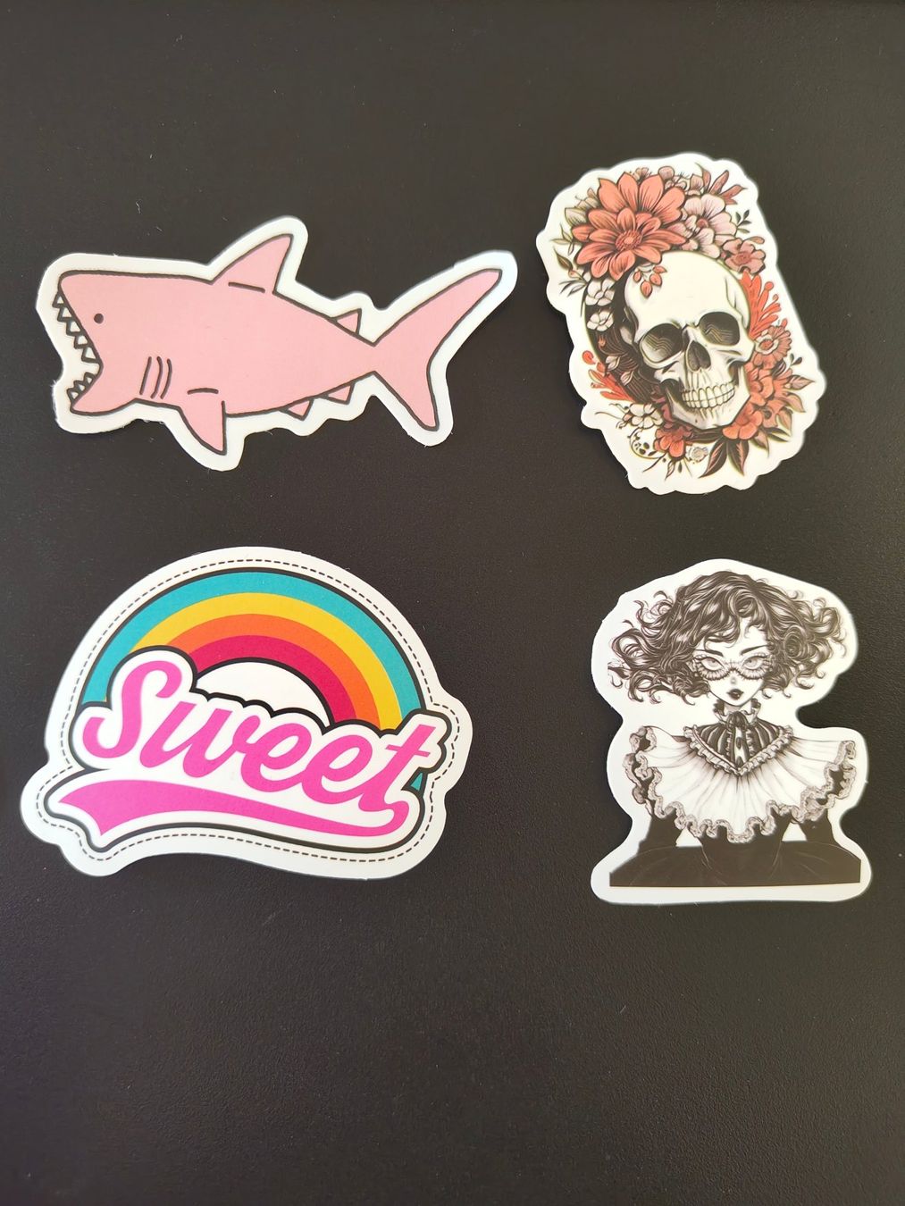 Aufkleber: 7 Sticker zum aufkleben – Gebraucht aus Emmenbrücke von BlSi 2