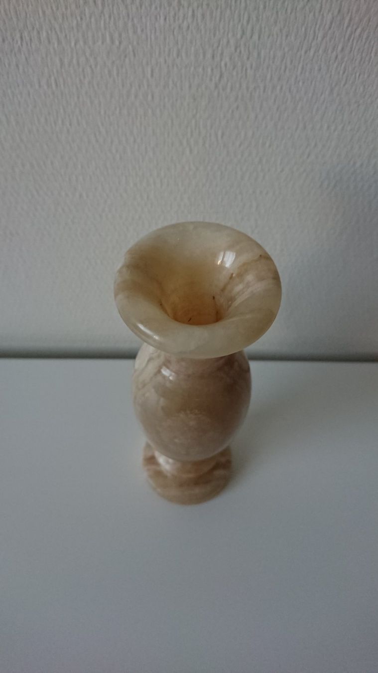 Vasi & Recipienti: Vase marbre – Usato da Estévenens venduto da Rockingirl 2