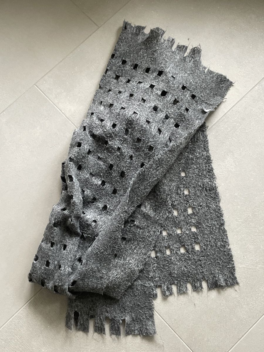 Foulard & Sciarpe: Damenschal grau – Usato da Adligenswil venduto da Treegarden