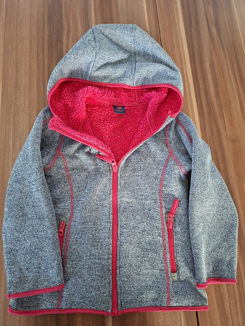 Jacken & Mäntel: Fleecejacke Gr.110 – Gebraucht aus Biberist von Stylux01