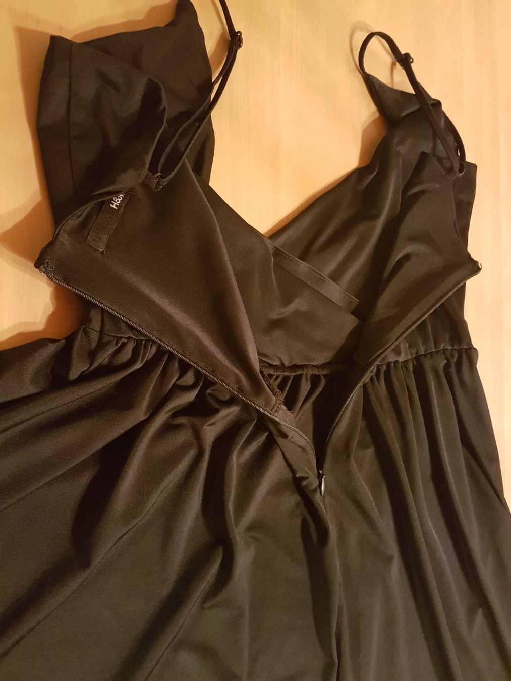 H&M Kleider: Robe taille L marque H&M – Gebraucht aus Villiers von san_jn5w 6