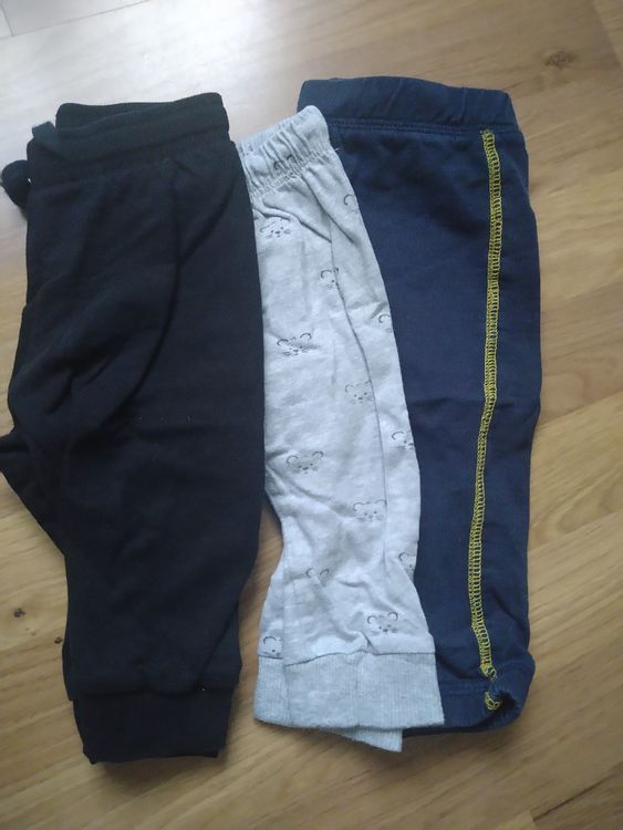 Ensembles coordonnés: 18-teiliges Jungs Kleiderpaket Grösse 74/80 – D'occasion à Steinmaur par Cinderella309 1