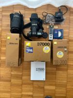 Nikon D7000, 2 Objektive und Zubehör