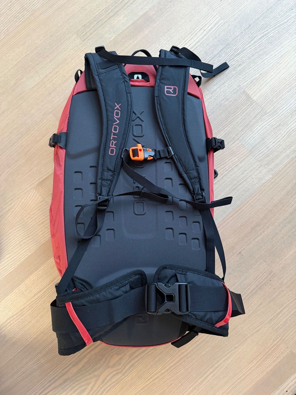 Ortovox Zaini: ORTOVOX Ascent 30 S Rucksack – Usato da Uster venduto da Koralle6 4