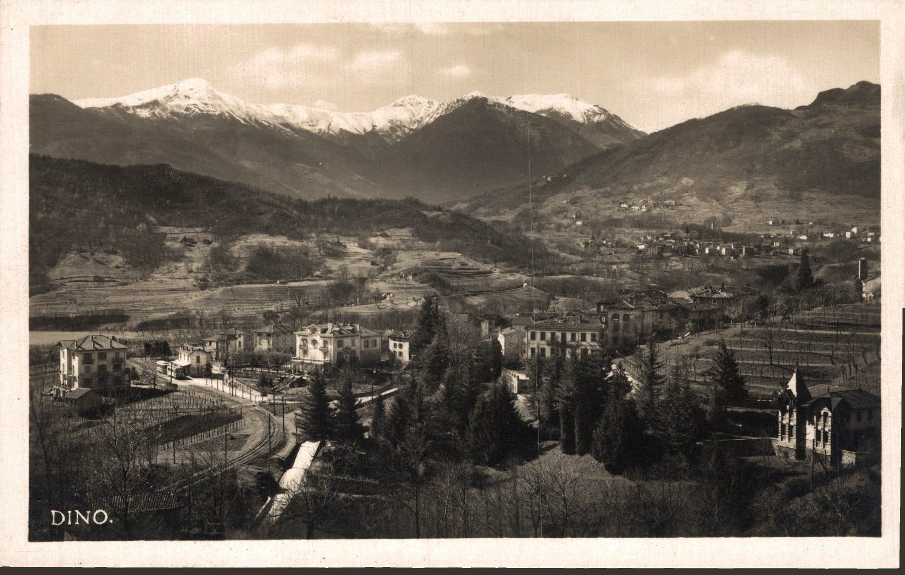 Cartoline postali: Dino (Gemeinde Lugano). Gesamtansicht – Usato da Bronschhofen venduto da Astore