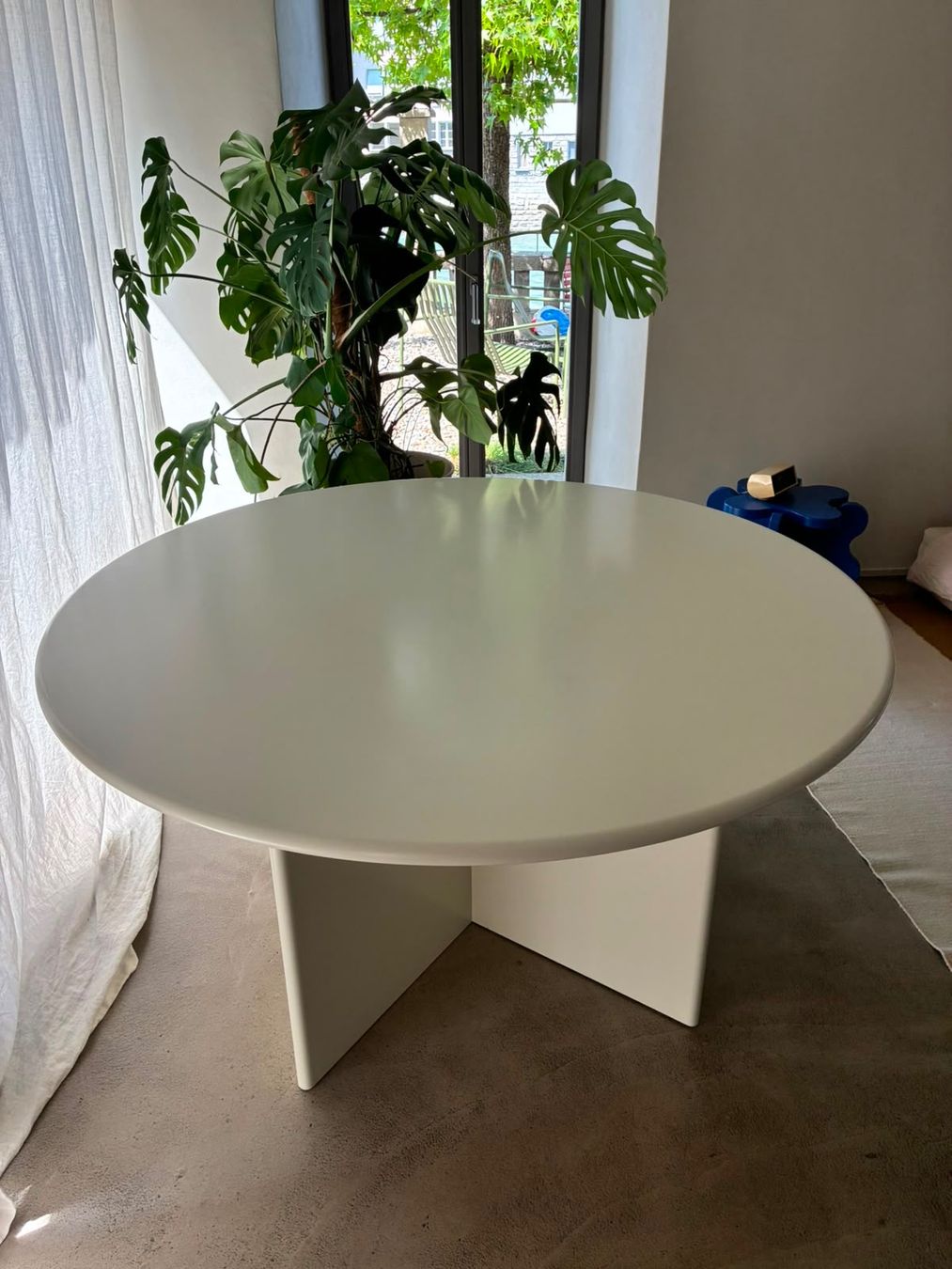 Tische: Gustaf Westman Round Table 1400mm – Gebraucht aus Bern von Gigigian 4