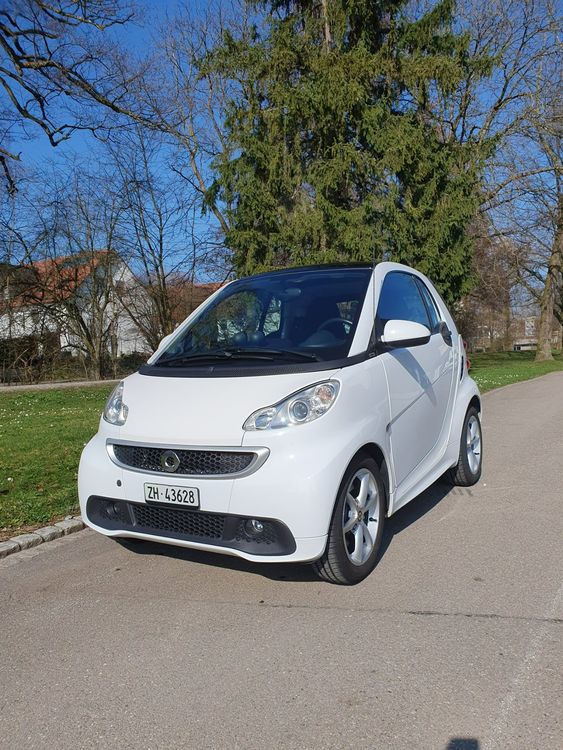 smart fortwo coupè mhd mit 71 PS, sauber & gepflegt