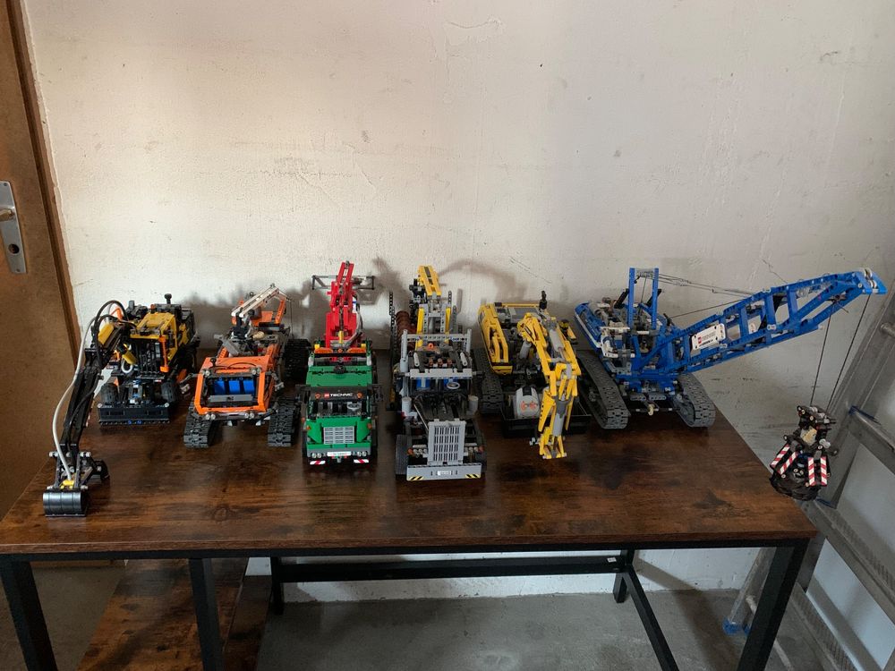 Sechs grosse Lego Technic Modelle in neuwertigem Zustand Kaufen auf Ricardo