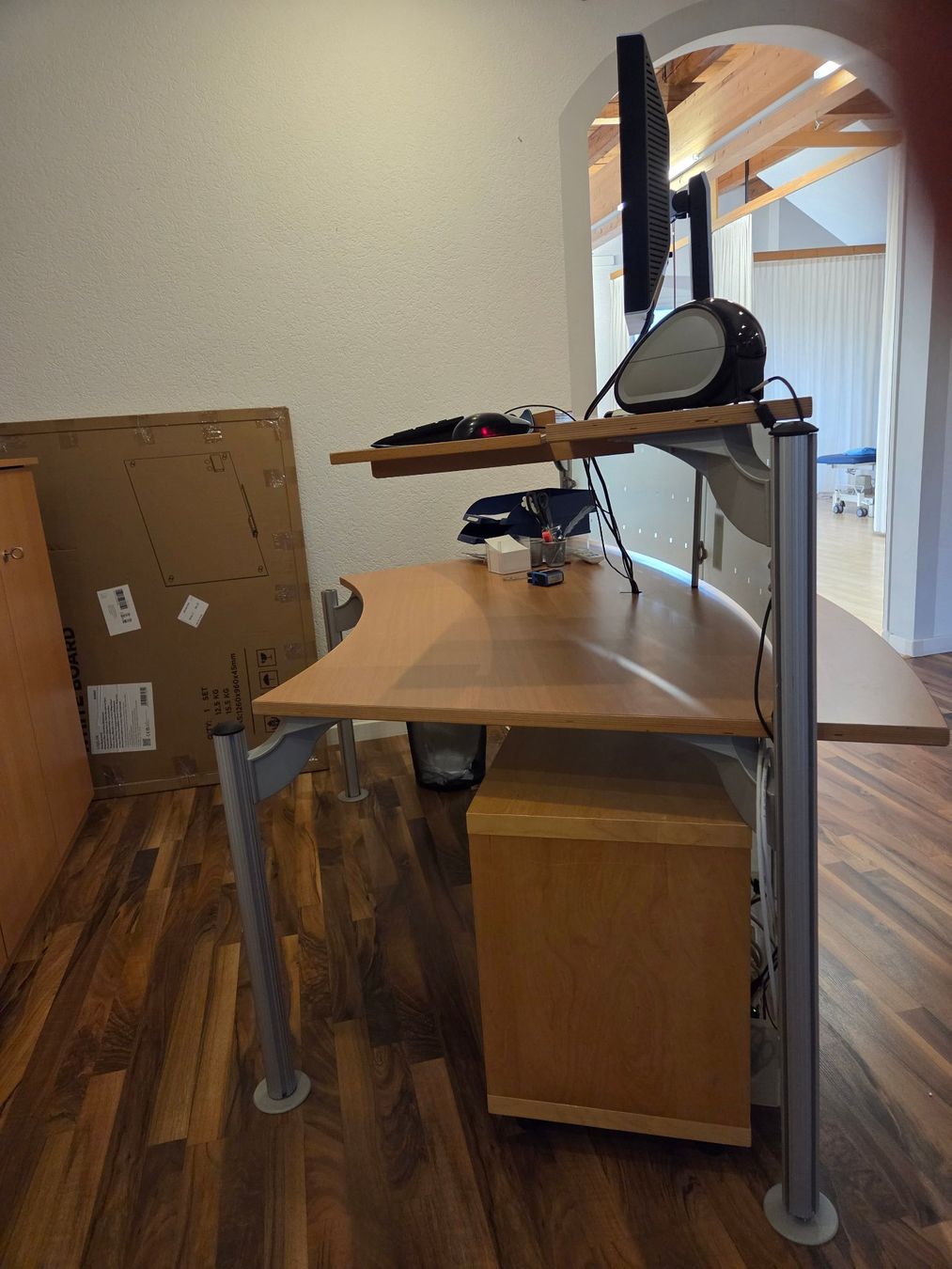 Allestimento di negozi e stand fieristici: Empfangstheke – Usato da Lützelflüh-Goldbach venduto da Da_Ny 3