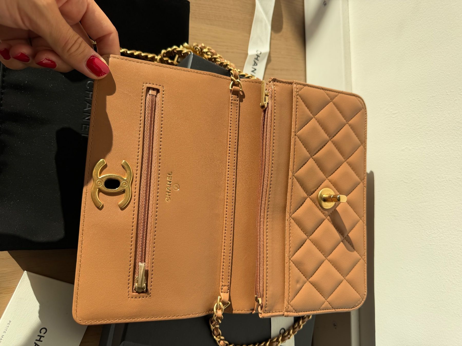 Chanel Borse da donna: Chanel WOC – Nuovo e nell'imballaggio originale da La Tour-de-Peilz venduto da DressingEKL 2