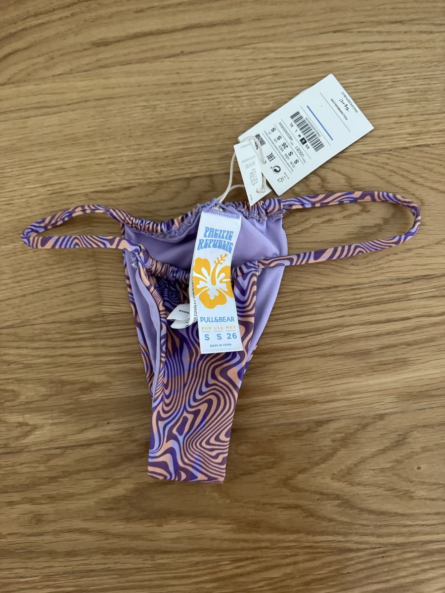 Badekleider & Bikinis: Bikini Bottoms Pull&Bear Size S New with Tags – Neu (gemäss Beschreibung) aus Zürich von ErnstS_23 1