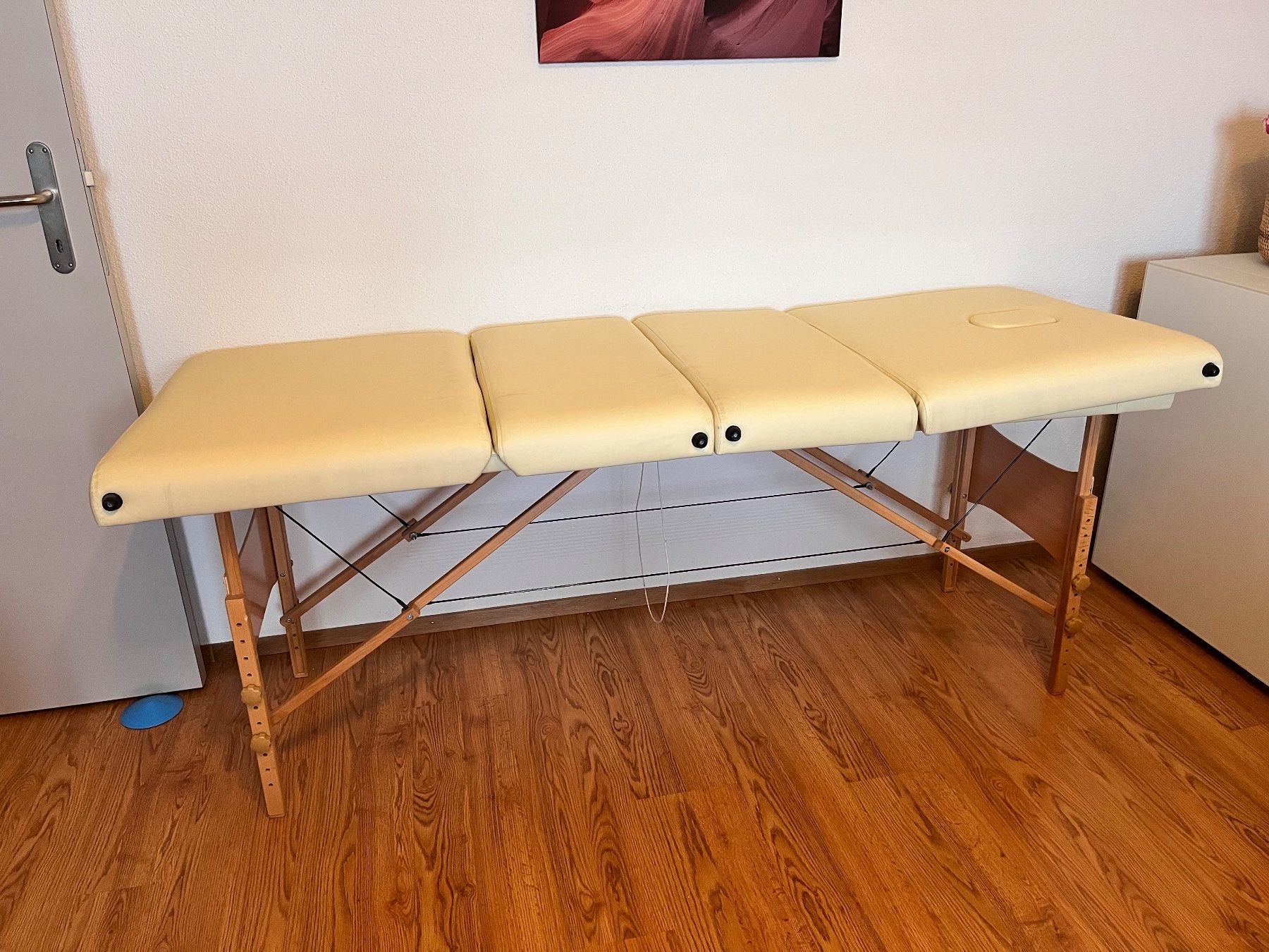 Liegen & Liegestühle: Massageliege 3 Zonen – Gebraucht aus Rotkreuz von kar_pgg8 2