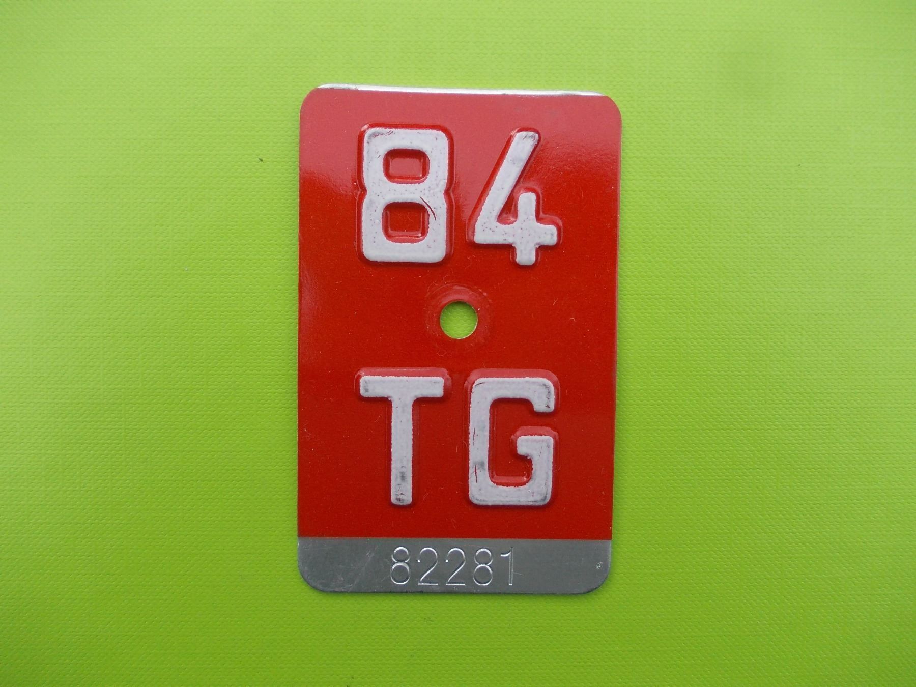 Insegne: Velonummer / Fahrradnummer TG 84 – Usato da Gsteigwiler venduto da HORMIGA21