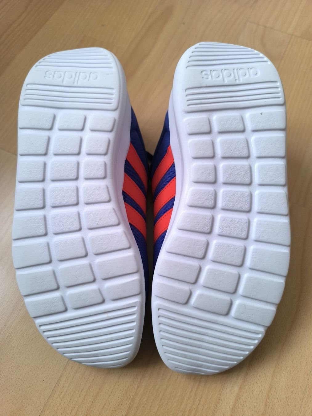 Adidas Scarpe da uomo: Adidas Turnschuh Grösse 39 1/3 – Nuovo (secondo la descrizione) da Oberdiessbach venduto da Zwerg82 3
