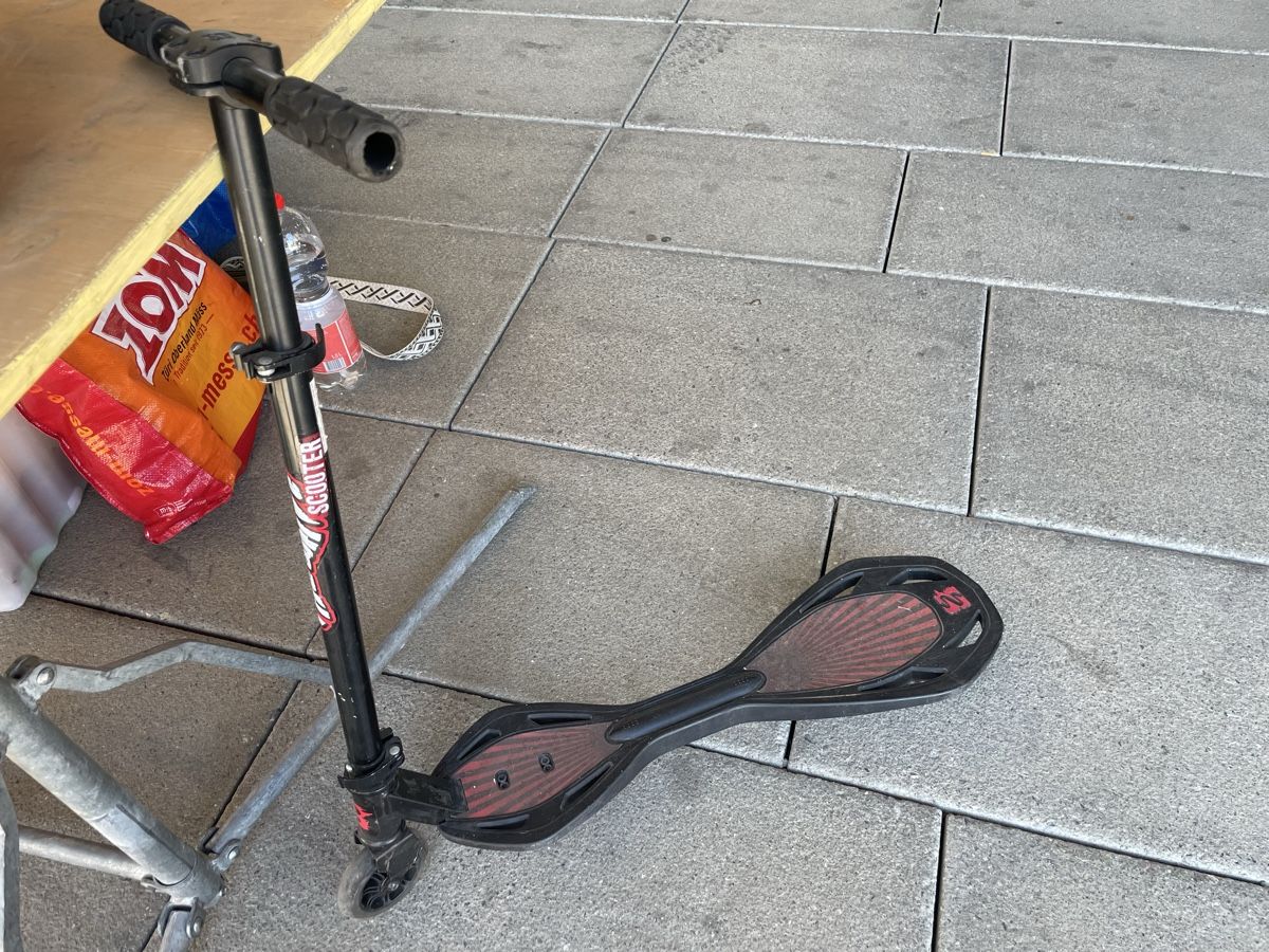 Kickboard: Wave Scooter verstellbar in der Höhe – Usato da Illnau venduto da cla_jqf8 2
