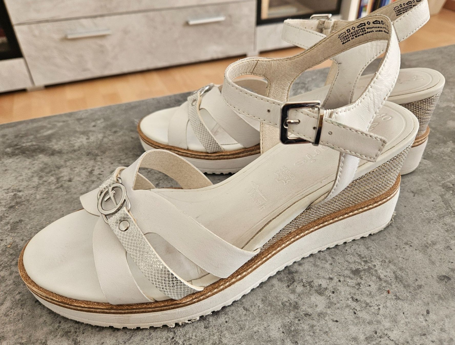 Tamaris Damenschuhe: Sandalen Tamaris Gr. 40 – Gebraucht aus Winterthur von Nenya1 1