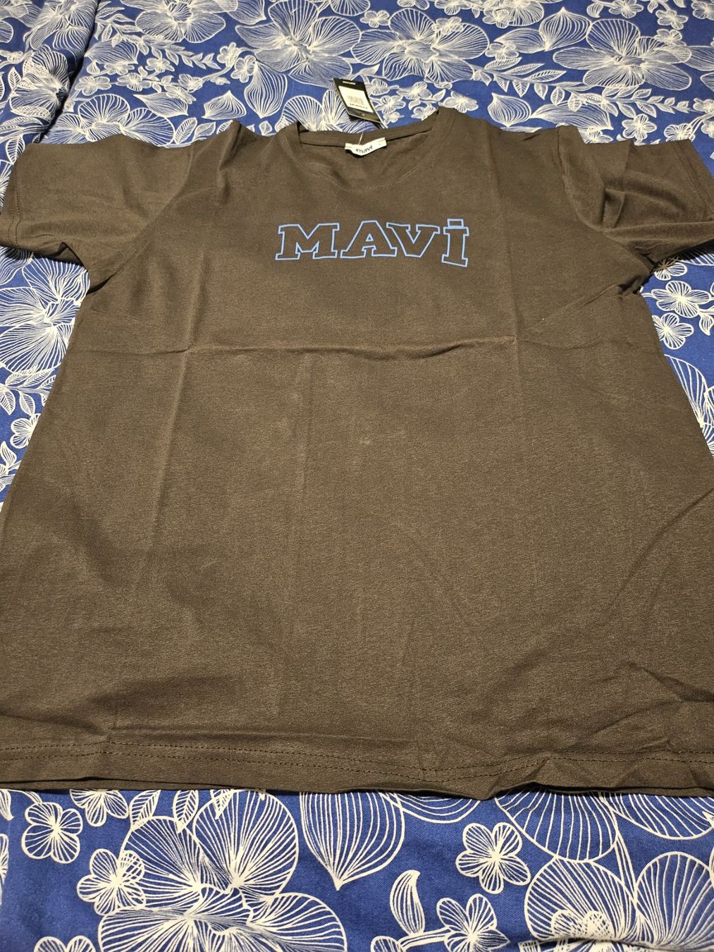 Mavi T-shirt: T-shirt L Mavi – Nuovo e nell'imballaggio originale da Dietikon venduto da Eleda