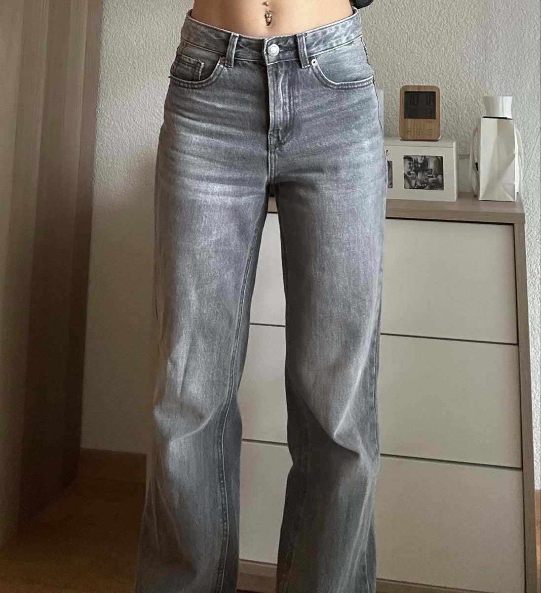 Stradivarius Jeans: Jean gris , coupe droite! – Nuovo (secondo la descrizione) da Bulle venduto da Miriammf_6 1
