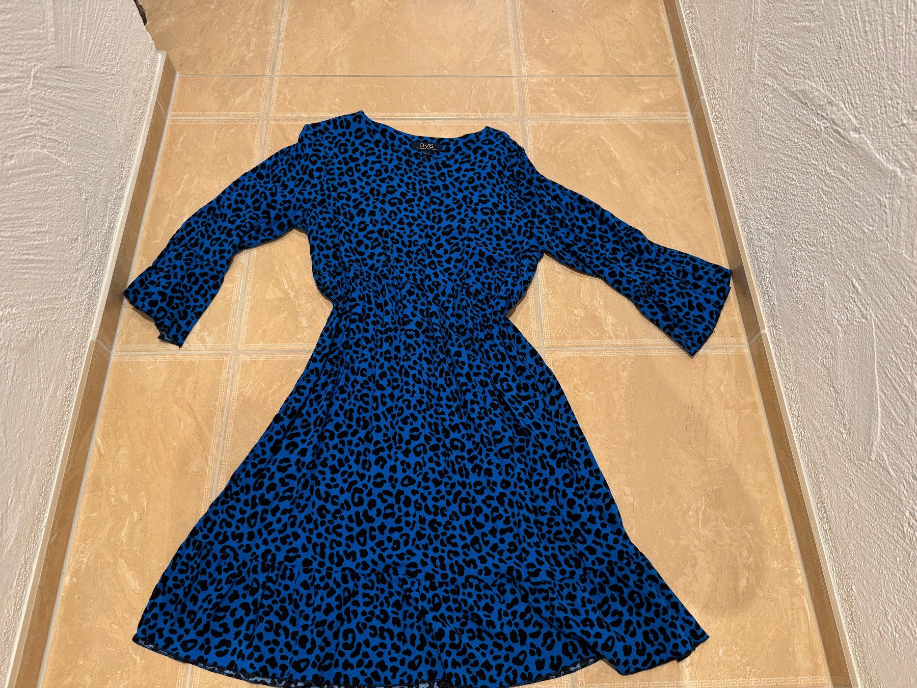 Vestiti: OVS neues Kleid, L – Nuovo (secondo la descrizione) da Klingnau venduto da Markus14