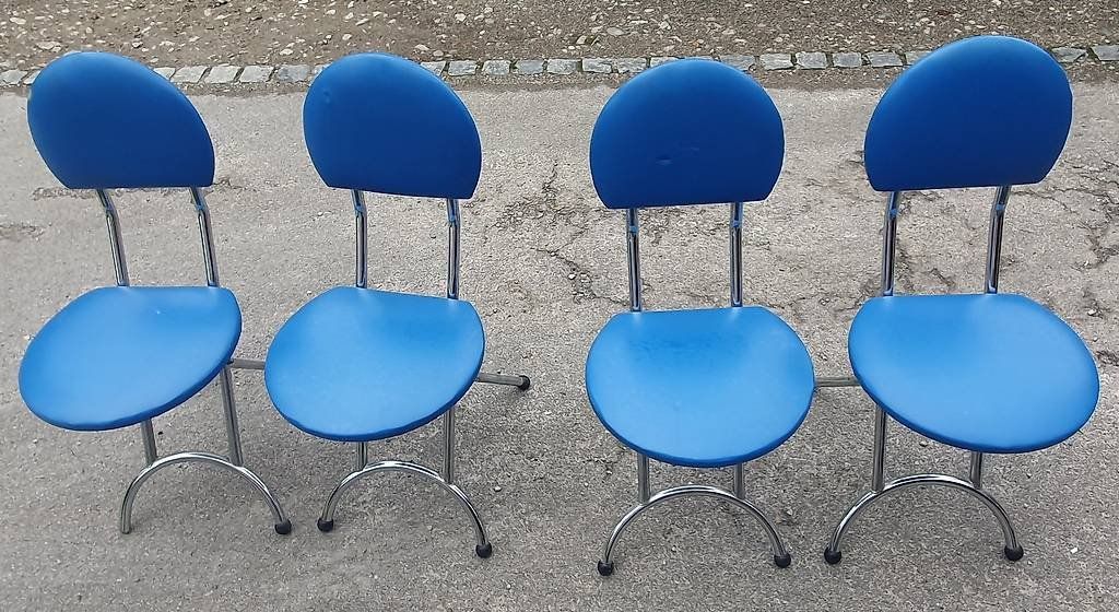 Sedie: 4 Stück Klappstühle, blau – Usato da Winterthur venduto da the_kwc5 1