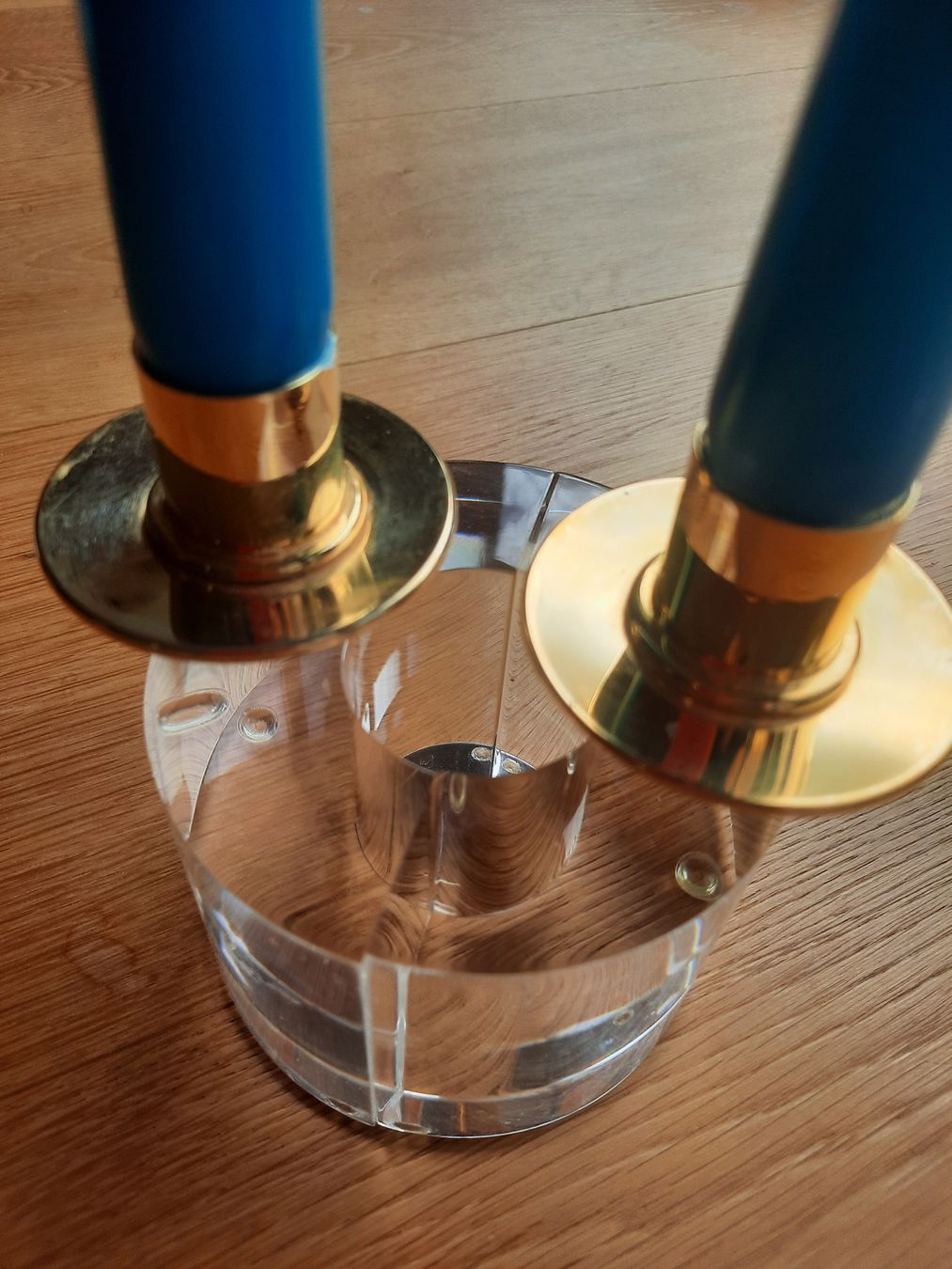 Kerzenständer: Bougeoirs Plexi et doré moderne – Gebraucht aus La Sarraz von bar_kxt7 1
