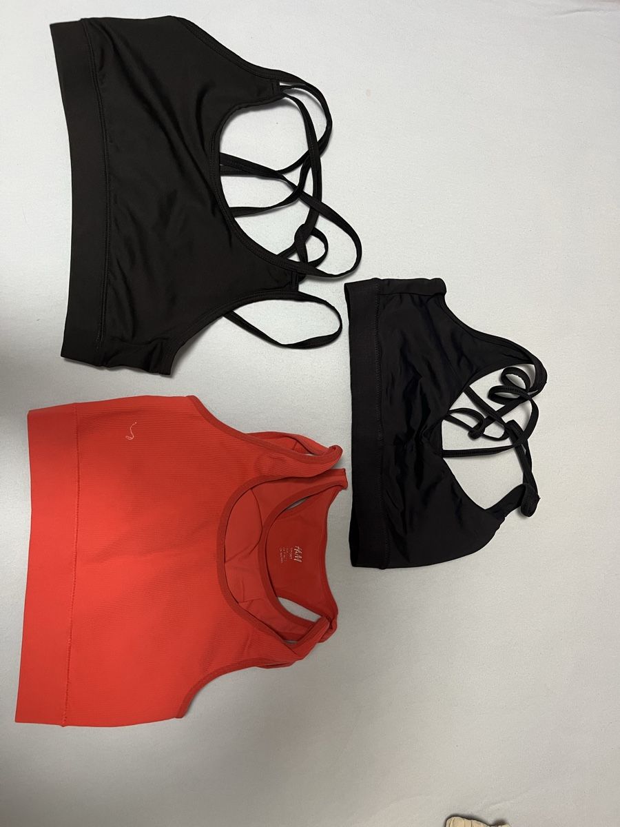 Lots de vêtements: Sport-BH Set – D'occasion à Romanshorn par Luette19