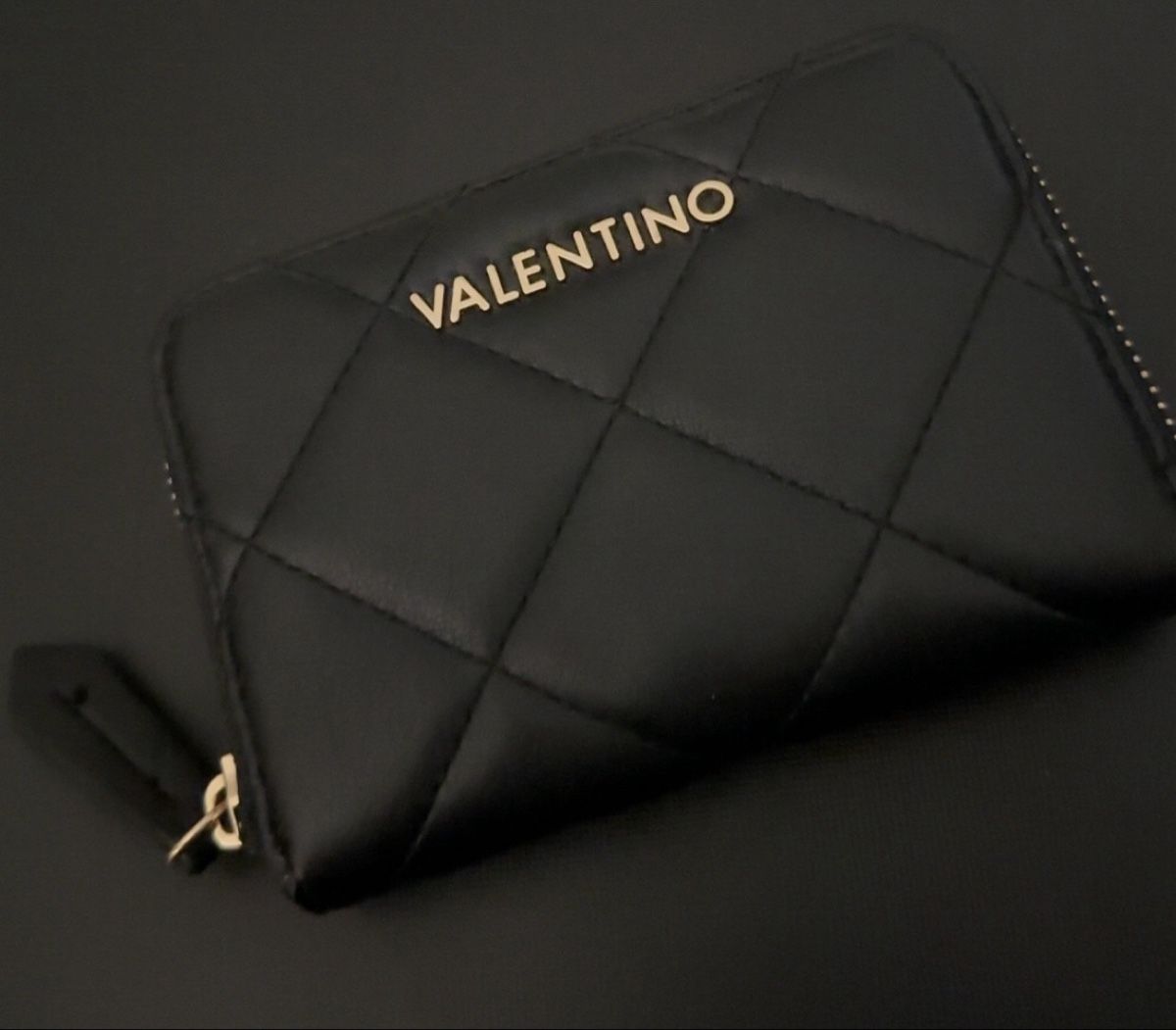Valentino Portafogli: Valentino Portemonnaie black – Nuovo (secondo la descrizione) da Oftringen venduto da tola19