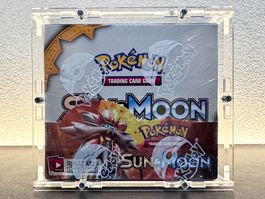 Pokémon Sun & Moon Base Display EN OVP + Acrylbox